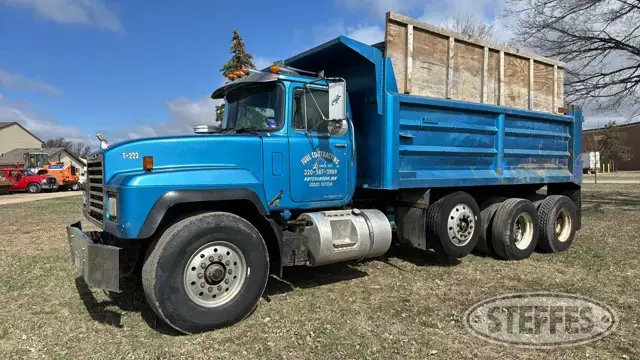 1998 Mack RD688S