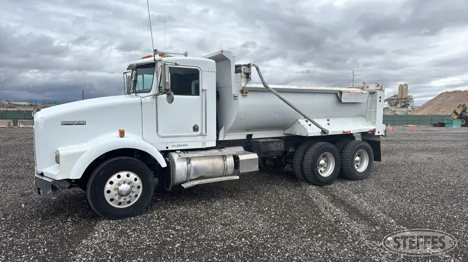 1996 Kenworth T800 Dump Truck