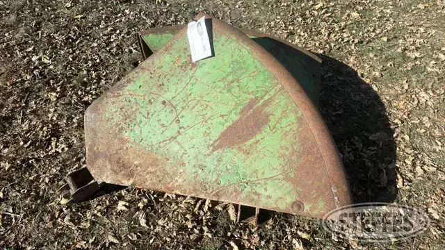 John Deere A/B/G flat top fenders