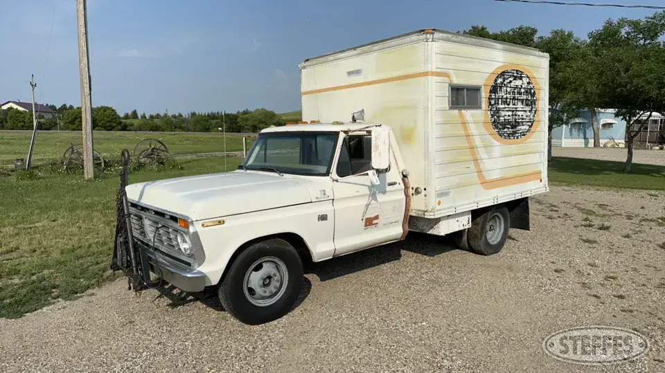 1976 Ford F350 Van Truck
