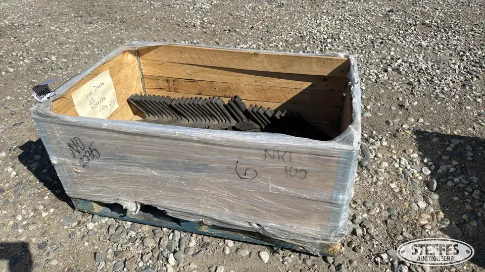 Approx. (65) John Deere knock-on sweeps Ag Equipment Part