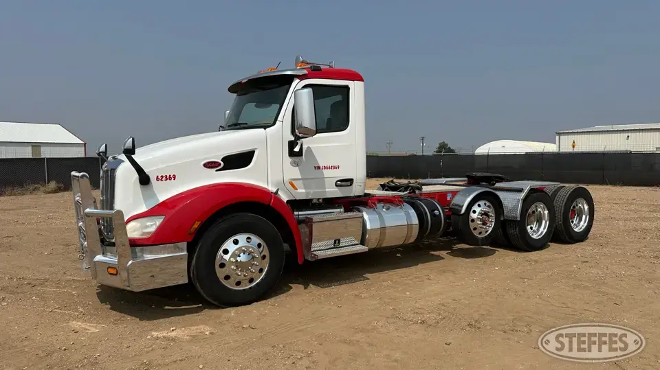 2020 Peterbilt 579 Conventional Truck without Sleeper