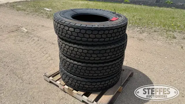 (4) Headway HLD811 11R22.5 truck tires