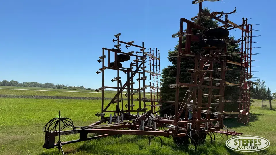 Wil-Rich field cultivator