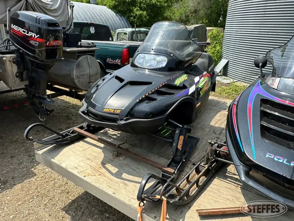 1998 Arctic Cat 2440 Snowmobile