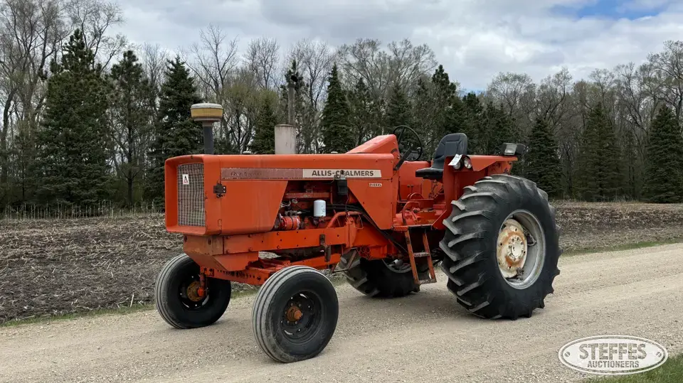 1968 Allis-Chalmers 180 2WD Tractor