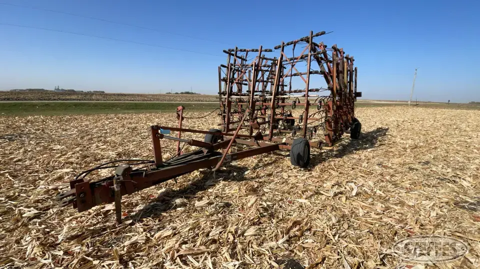 Melroe 420 Soil Finisher