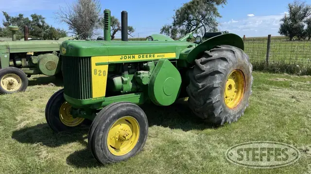 1956 John Deere 820