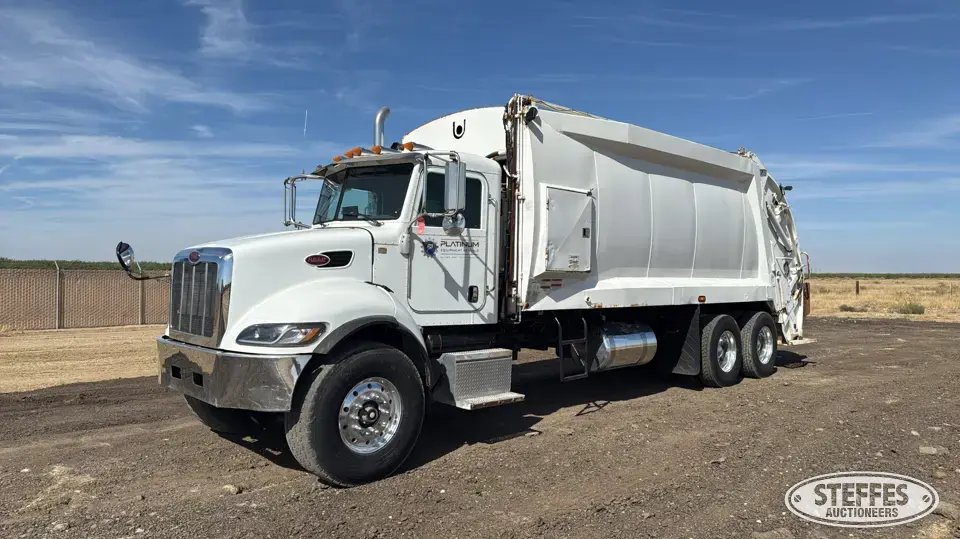 2014 Peterbilt PB348 Specialty Truck