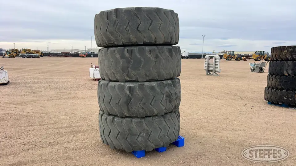 (4) Trelleborg EMR10 23.5R25 tires Construction Equipment Tire