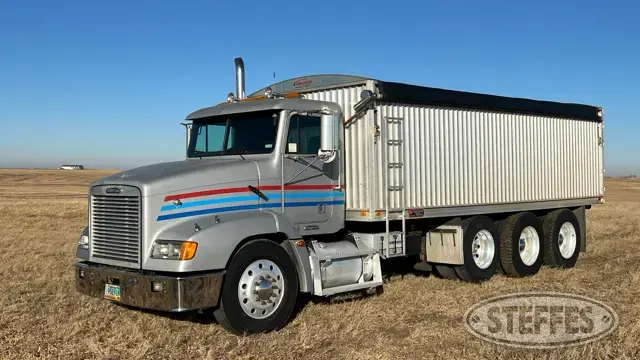 2001 Freightliner FLD112