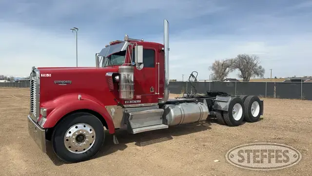 2000 Kenworth W900B