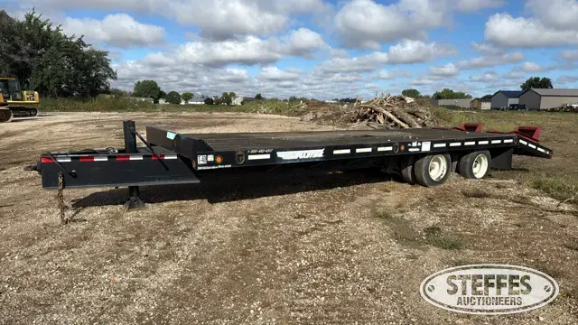 2002 Towmaster T-40