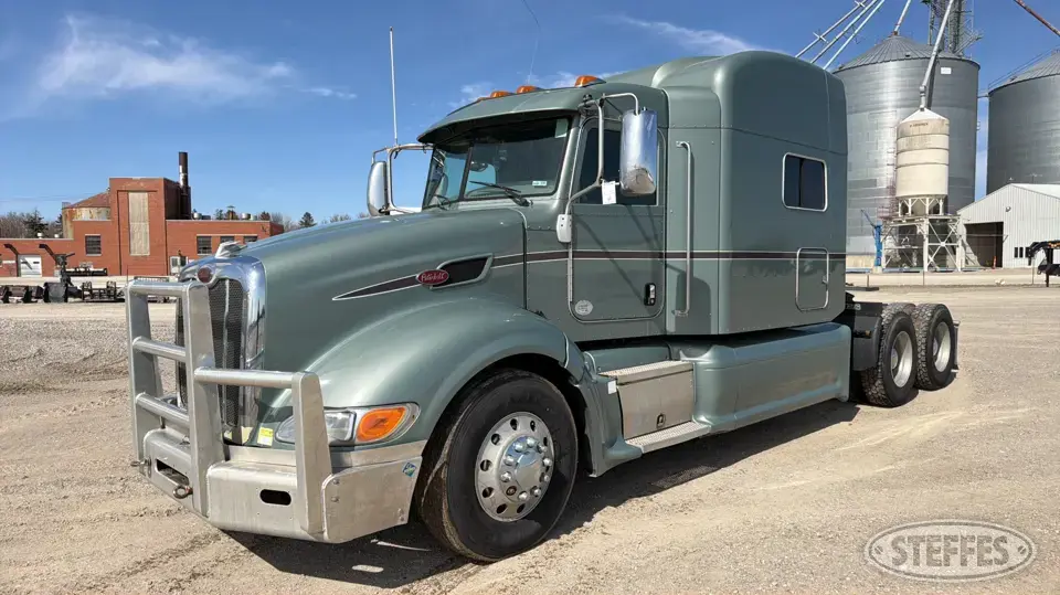 2012 Peterbilt 386 Conventional Truck with Sleeper