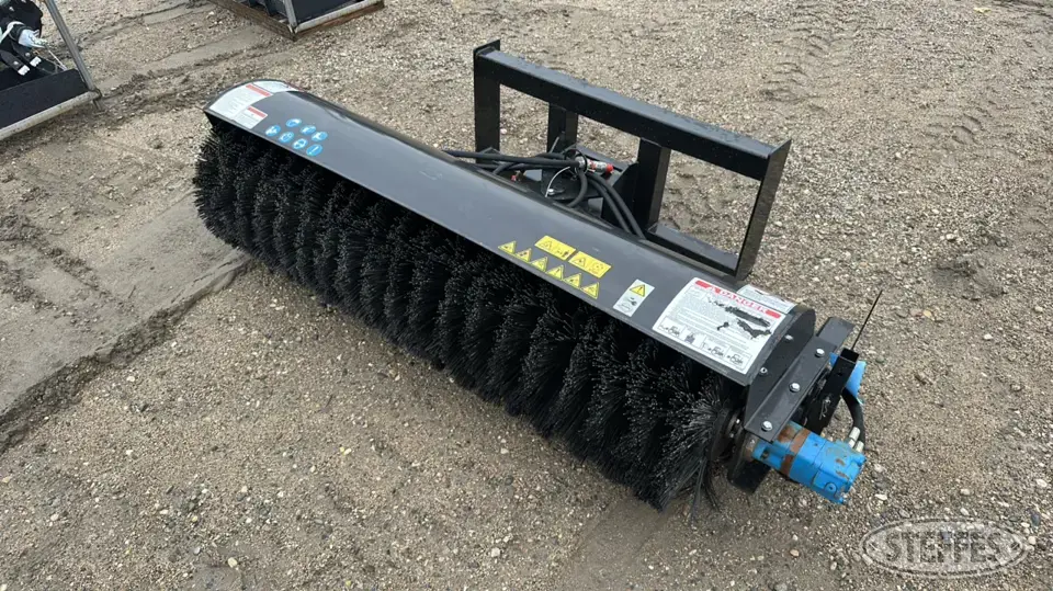 Agrotk SSAB72 Skid Steer Broom