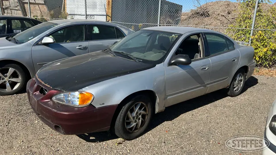 2004 Pontiac Grand Am SE Car