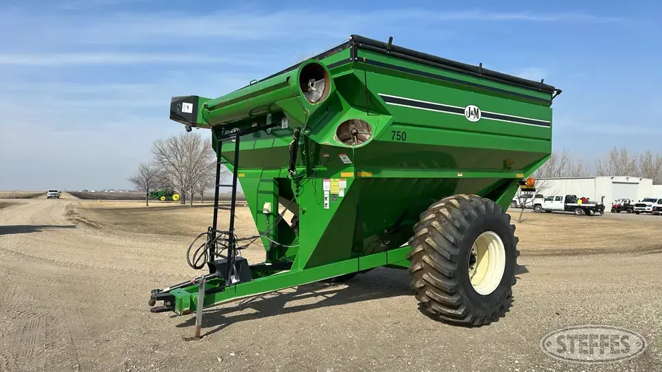 J&M 750 Grain Cart