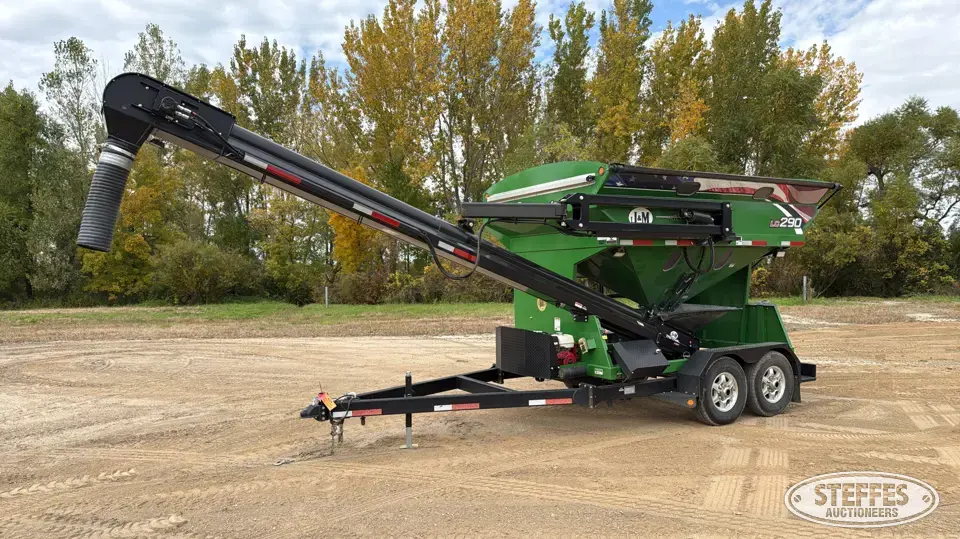 2020 J&M LC290 Bulk Seed Tender Trailer