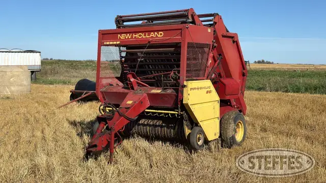 New Holland 851