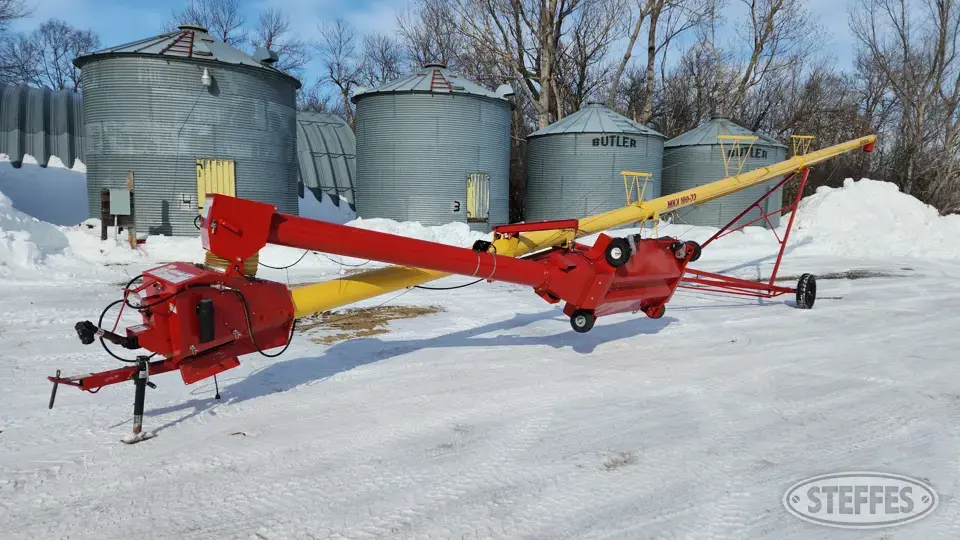 2017 Westfield MKX100-73 Swing Hopper Auger