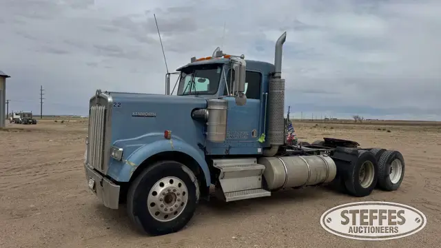 1997 Kenworth W900