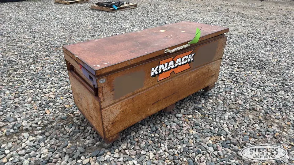 Knaack job box Storage and Bench