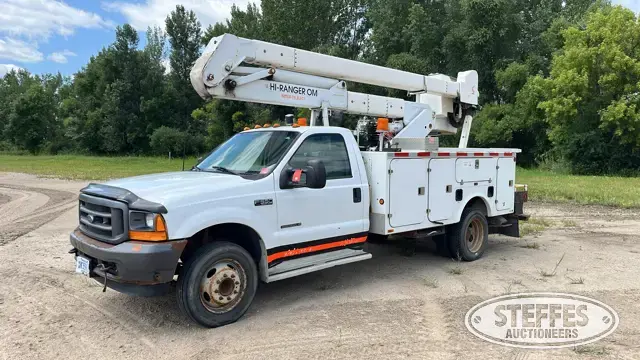 2001 Ford F-550