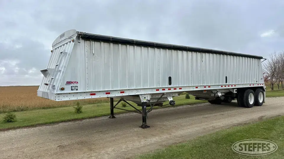 2009 Dakota Hopper Bottom Trailer