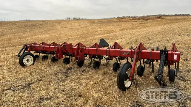 International 183