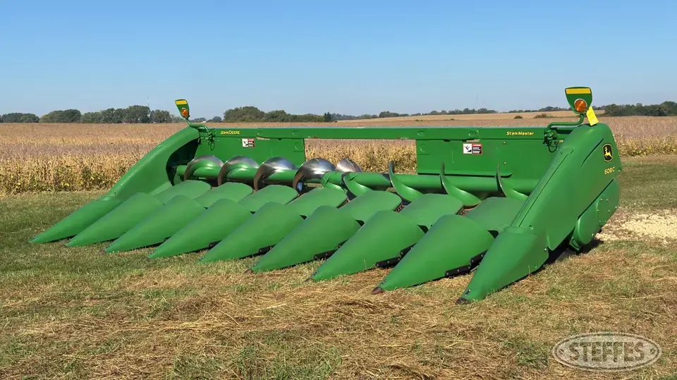 2013 John Deere 608C Corn Head