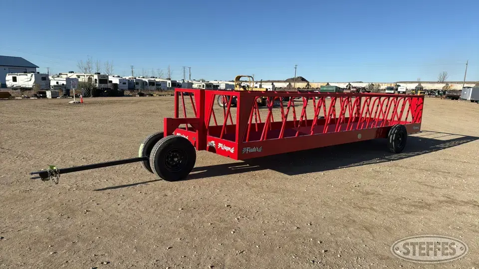 2026 Industrias America 82R Feeders and Bunk
