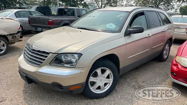 2005 Chrysler Pacifica Touring