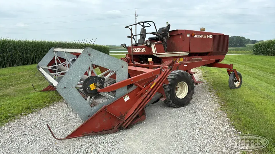 1981 Hesston 6450 Self-Propelled Windrower