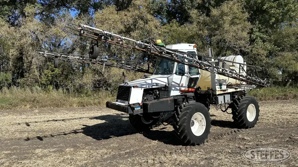 Willmar Self-Propelled Sprayer