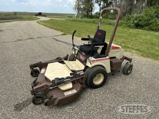 Grasshopper 725D