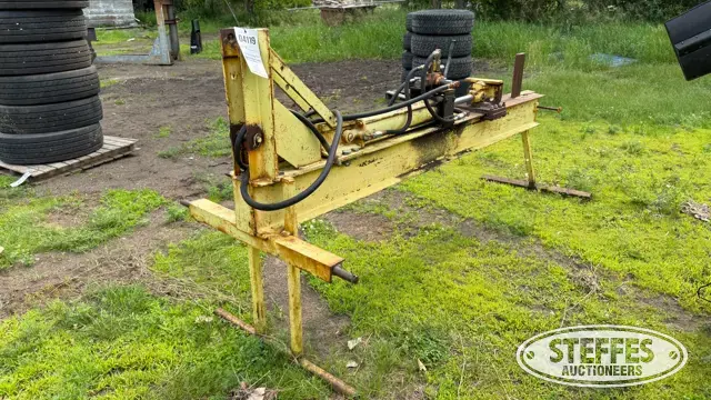 Shop-built hyd. wood splitter