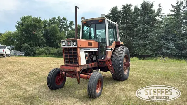 International 1086