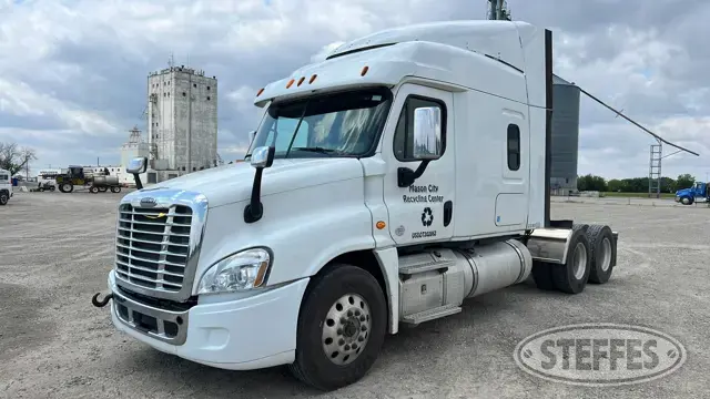 2018 Freightliner Cascadia 125