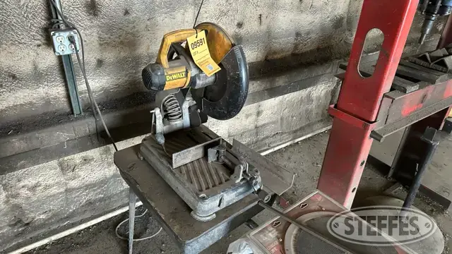 DeWalt chop saw