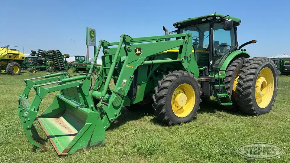 2011 John Deere 8335R MFWD Tractor