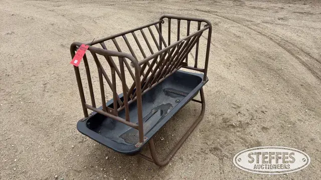 Priefert livestock hay & feed bunk