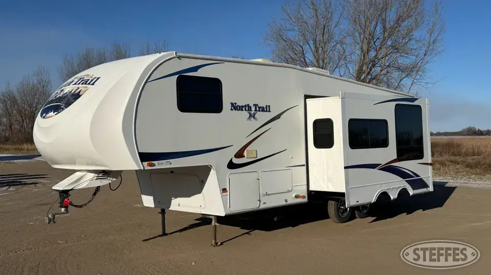 2011 Heartland North Trail 28BH Camper