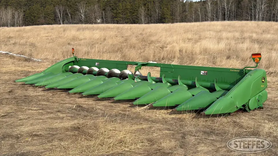 2009 John Deere 612C Corn Head