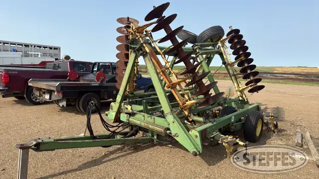 John Deere 330