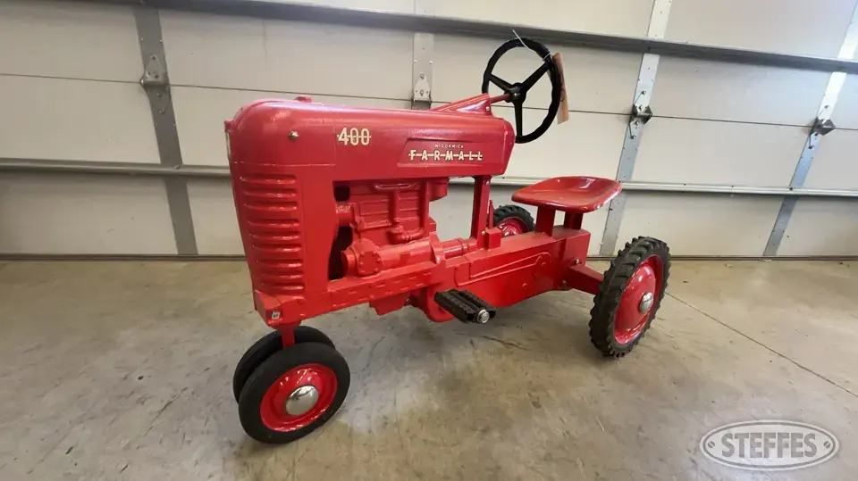 1955 McCormick Farmall 400 Personal Property