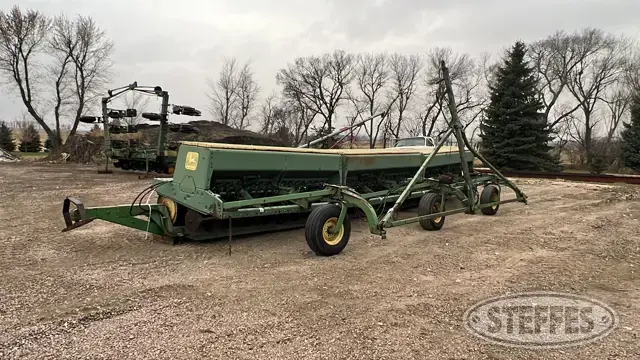 John Deere 9300