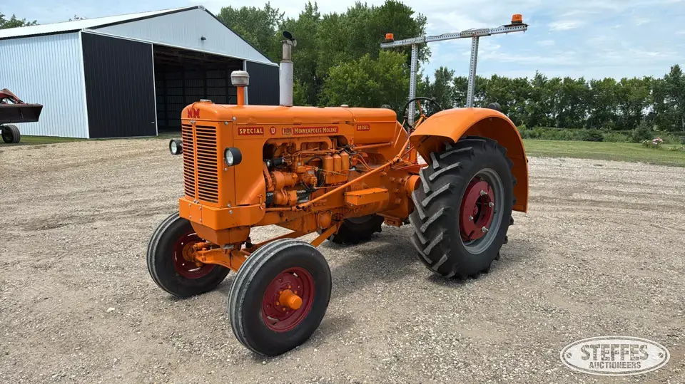 1957 Minneapolis-Moline U Special Collectible Tractor