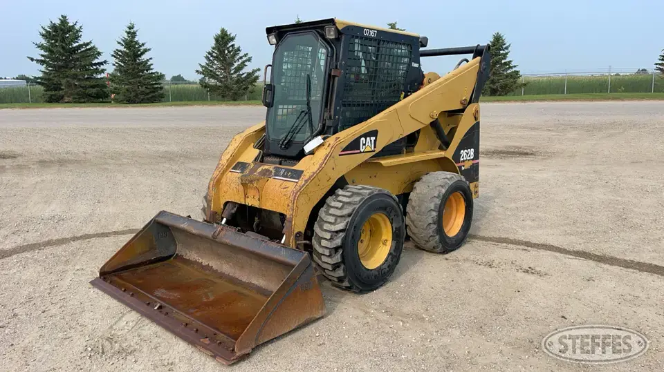 2006 CAT 262B Wheeled Skid Steer