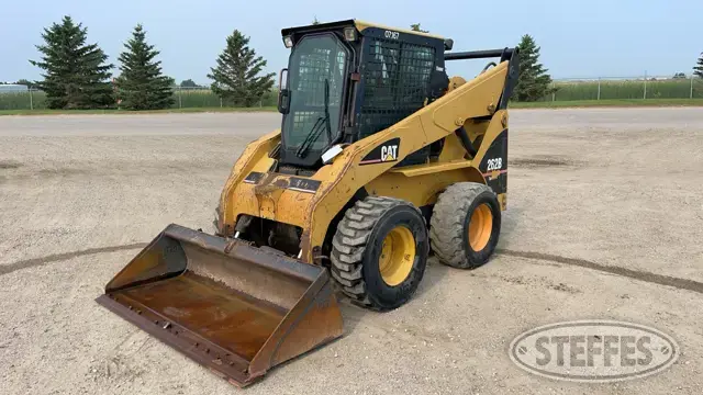 2006 CAT 262B
