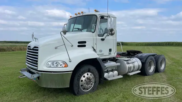 2012 Mack CXU613